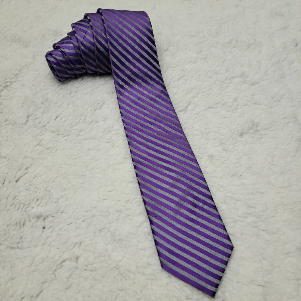 JF J. Ferrar Purple Modern Striped Tie